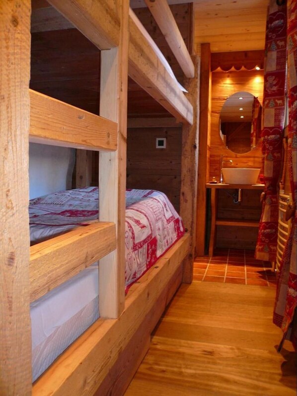 3 dormitorios y ropa de cama