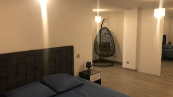 2 chambres, bureau, fer et planche à repasser, Wi-Fi gratuit