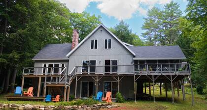 Waterfront Home with ample outdoor entertainment space on Thompson Lake