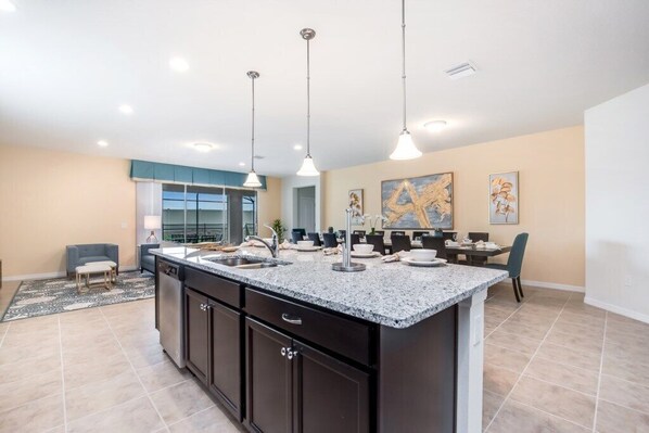 Interior - Lima Paradise - Private Pool/Spa. Free Resort Access. (Kissimmee)