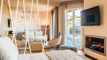 One-bedroom Suite Luxury with Balcony sea view on the Baia delle Favole | Cuisine privée