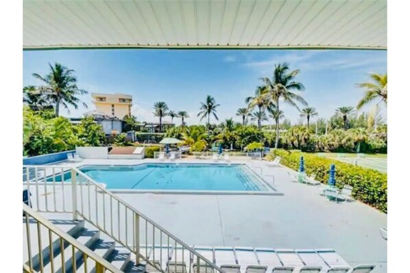 Piscine extérieure, piscine chauffée