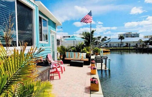 The Pineapple Palace @ Windmill Village Resort