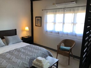 4 bedrooms, desk, free WiFi, bed sheets - Casa Ines Hostal a place especially for you... (Santa Marta)