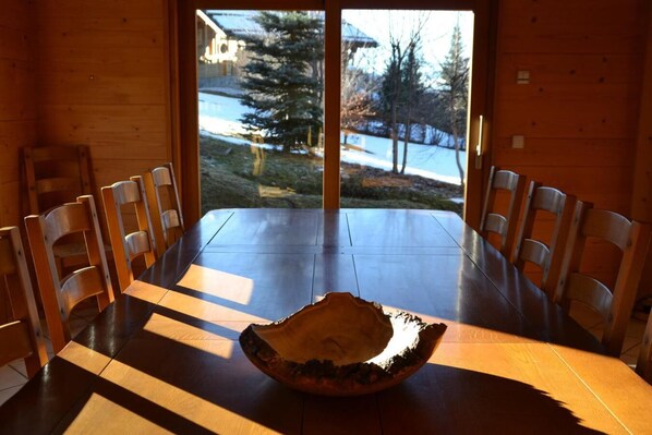 Dining - Chalet, wifi, 50m from ski slopes, view mountain/ski slopes, terrace, balcony, fireplace or stove (Le Grand-Bornand)