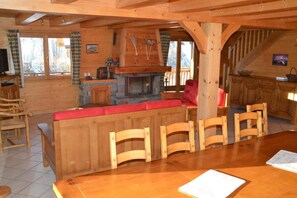 Interior - Chalet, wifi, view mountain/ski slopes, terrace, balcony, fireplace or stove, parking, ski locker (Le Grand-Bornand)