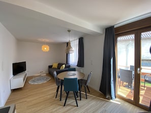 Design appartement | Donzen dekbedden, individueel gedecoreerd, individueel gemeubileerd
