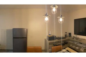 Fridge, microwave, stovetop, coffee/tea maker - King Size Bed Family Apartment Full Kitchen Pool Side Near Beach - 102 (Puerto Viejo de Talamanca)