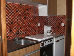 Refrigerador, microondas, horno, lavavajillas
