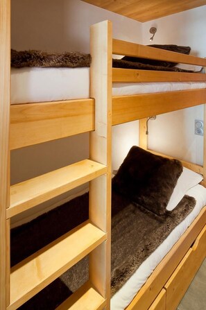 Room - 50m from resort center, 2nd floor, balcony, 25m², Le Grand Bornand (Le Grand-Bornand)