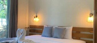 King Size Bed Family Apartment Full Kitchen Pool Side Near Beach - 101