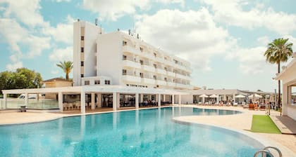 Piere Anne Beach Hotel
