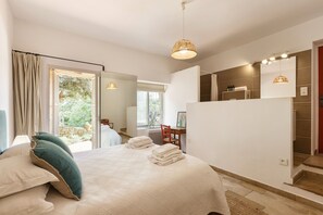 4 camere, ferro/asse da stiro, Wi-Fi gratuito, lenzuola