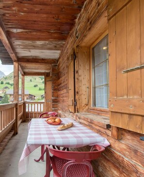 Outdoor dining - 1st floor, terrace, balcony, parking, ski locker, 57m², Le Grand Bornand (Le Grand-Bornand)