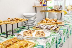 Desayuno buffet incluido todos los días 