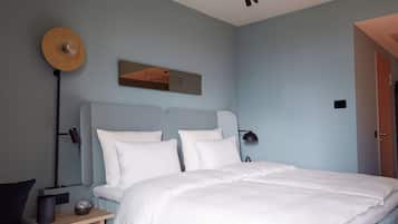 1 bedroom, hypo-allergenic bedding, in-room safe, desk