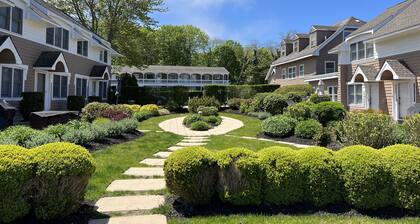 Beautiful Beach Front 1 Bedroom Triplex