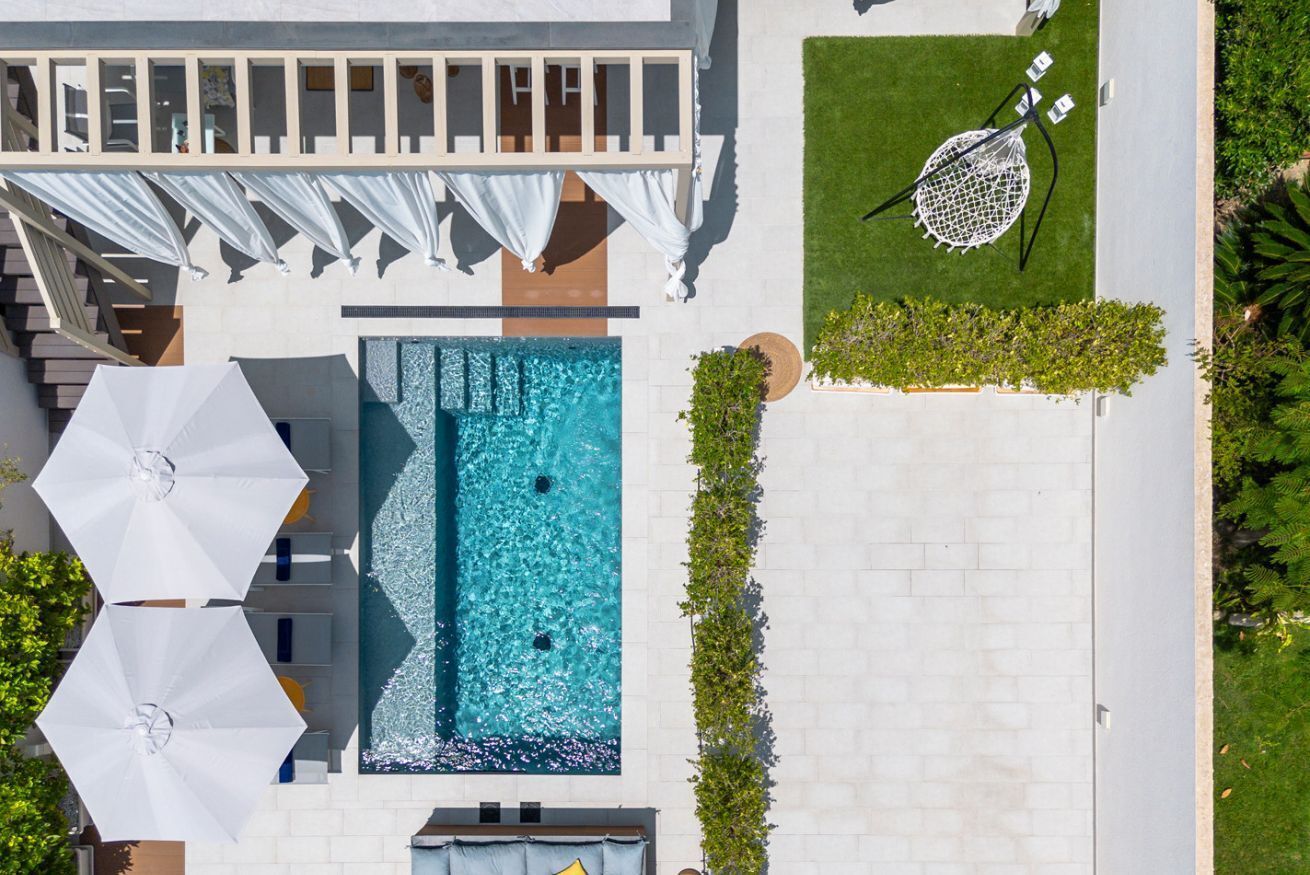 Et oppvarmet basseng