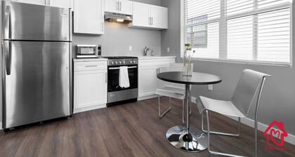 Terrific Tijeras Getaway w Garage – An Irvie Home