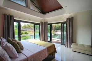 Vila | 3 quartos, cofres nos quartos, cortinas blackout
