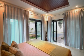 Vila | 3 quartos, cofres nos quartos, cortinas blackout