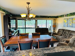 Smart-TV, Videospiele, Bücher