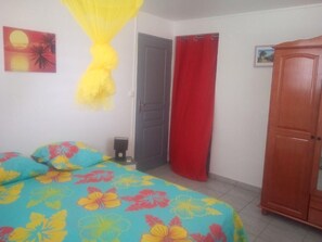 1 غرفة نوم ومكواة/لوح كي وسرير سفر وواي فاي