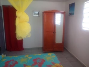 1 camera, ferro/asse da stiro, culla da viaggio, Wi-Fi