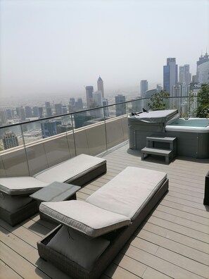 Terrace/patio - K.K luxury apartment 5 minutes from Dubai Mall (Dubaï)