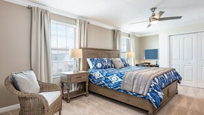 6 bedrooms, memory-foam beds, desk, iron/ironing board