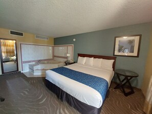 Deluxe Room, 1 King Bed | Desk, blackout curtains, iron/ironing board, free WiFi - Ville 718 (Grand Junction)