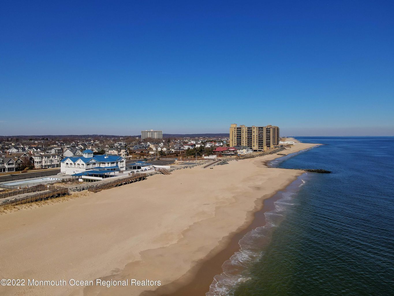 Totally Rebuilt Private Home - Walk to the BEACH!