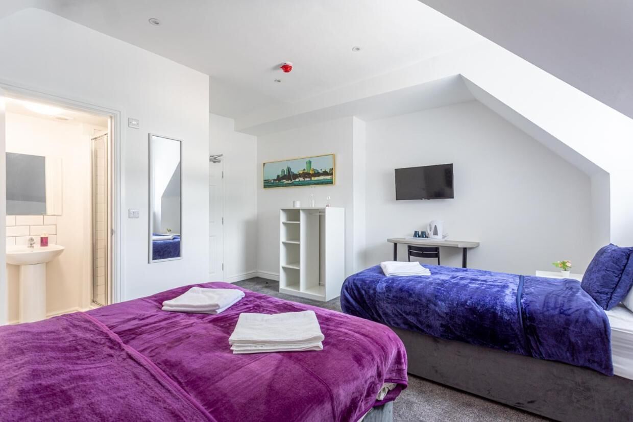 WiFi (free), bed sheets