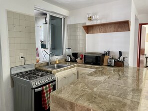 Fridge, microwave, oven, stovetop