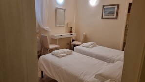 3 Schlafzimmer, Bügeleisen/Bügelbrett, kostenloses WLAN, Bettwäsche
