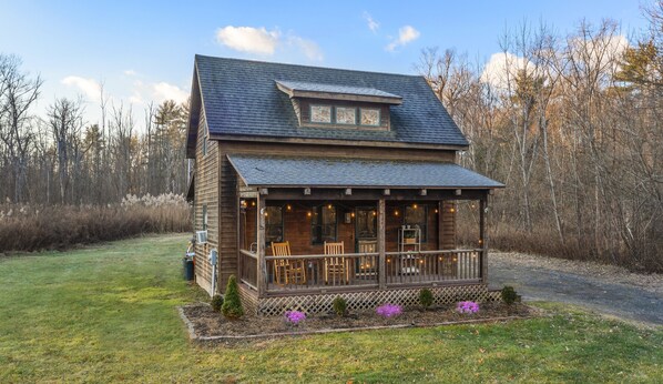 Exterior - Cozy Catskill Cabin w/ 10-minute Walk to Downtown Catskill (Catskill)