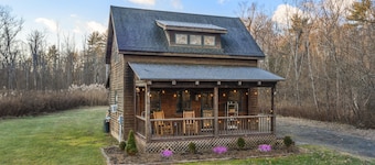 Cozy Catskill Cabin w/ 10-minute Walk to Downtown Catskill