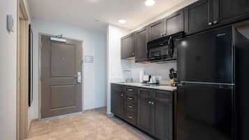 Comfort Room | Private kitchen