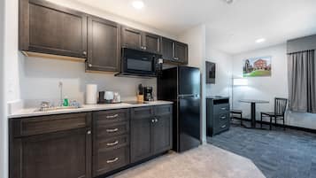 Comfort Room | Private kitchen