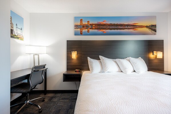 Meja kerja, ruang kerja ramah laptop, dan setrika/meja setrika