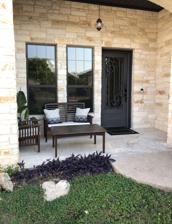 Exterior detail - Creek Chic Home in Old Lakeway (Lakeway)