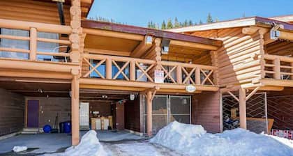 Log cabin Sasquatch Mntn Hemlock close Harrison Hot Springs Weaver Lake Golf A/C
