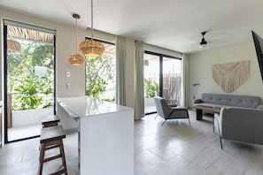 Appartement Club | Literie de qualité, couette en duvet, accès au Wi-Fi (inclus)