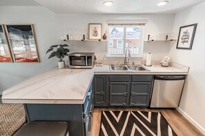 冰箱、烤箱、炉灶、洗碗机