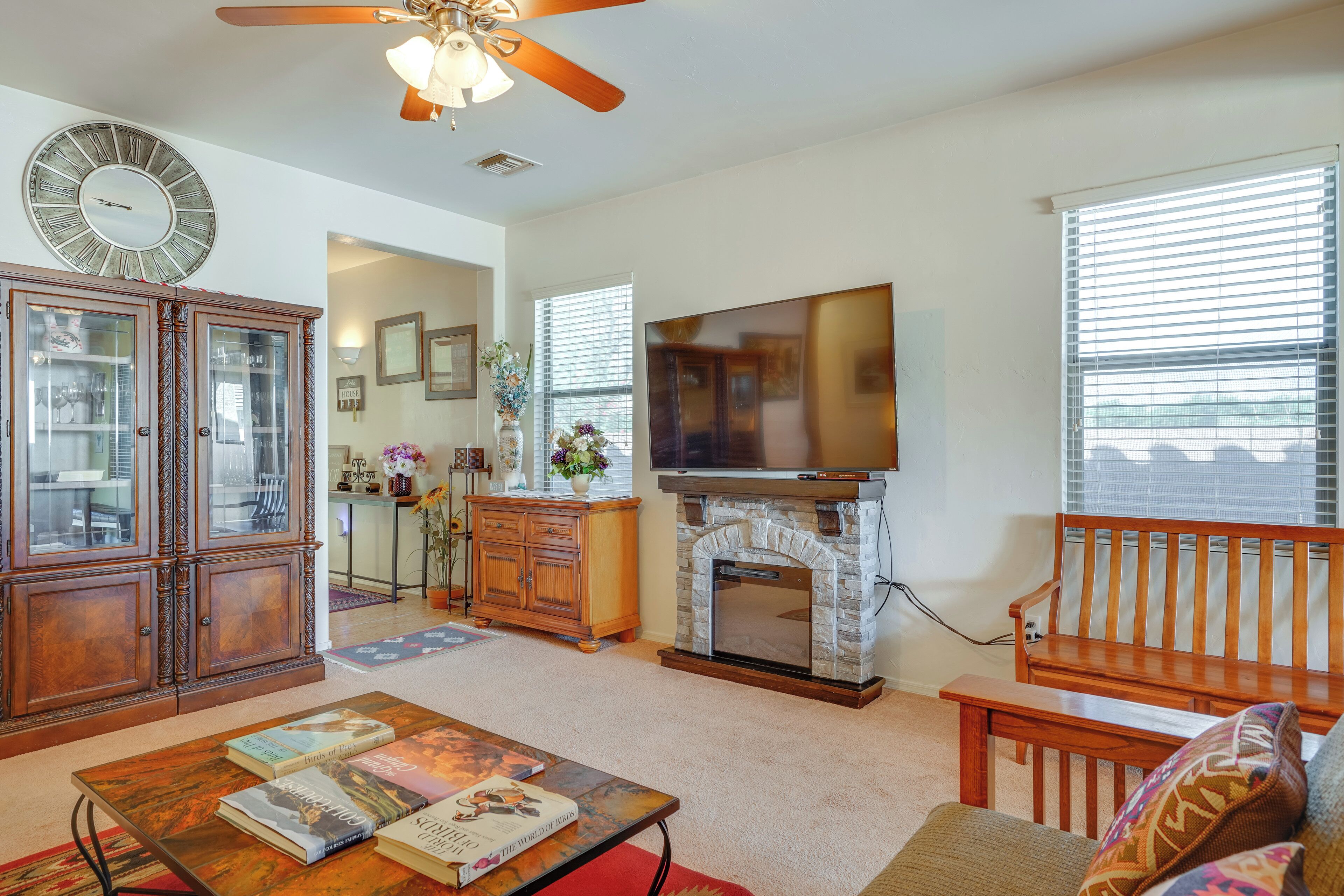 Step-free Sahuarita Retreat! Patio + Pool Access - Green Valley, AZ