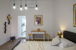 1 bedroom, travel cot, free WiFi, bed sheets - Katty's boutique place at the heart of Dubrovnik (Dubrovnik)