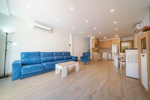 TV, lareira