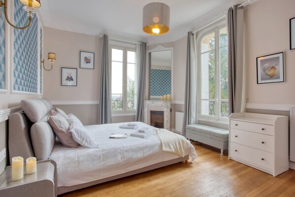 8 Schlafzimmer, Bügeleisen/Bügelbrett, WLAN, Bettwäsche