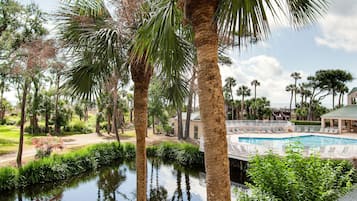 Piscine extérieure, piscine chauffée