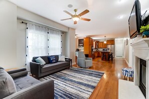 تلفزيون ذكي، كُتُب